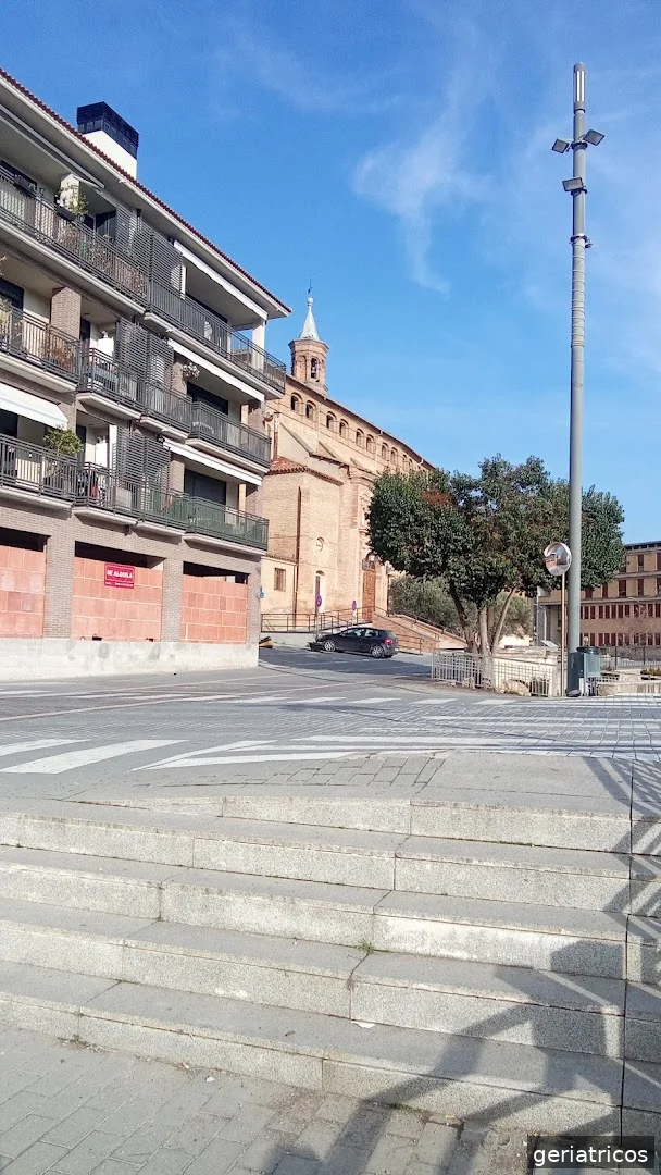 RESIDENCIA SOMONTANO