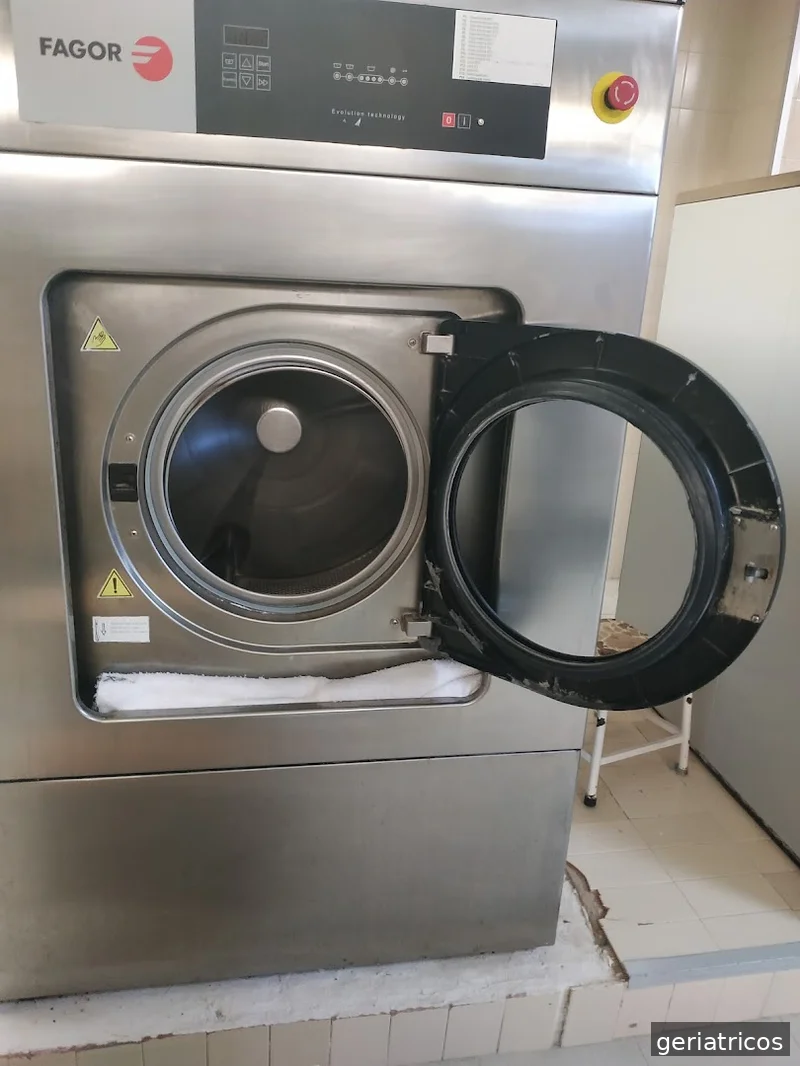 Hermanitas de los Ancianos Desamparados